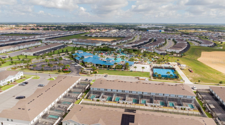 DAVENPORT, Florida 33897, 5 Bedrooms Bedrooms, ,4 BathroomsBathrooms,Residential,For Sale,LAVA TREE DR,0,MFRO6338426