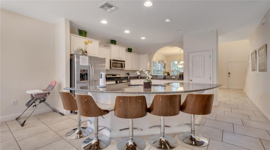 DAVENPORT, Florida 33837, 6 Bedrooms Bedrooms, ,4 BathroomsBathrooms,Residential,For Sale,ACORN,0,MFRG5095213