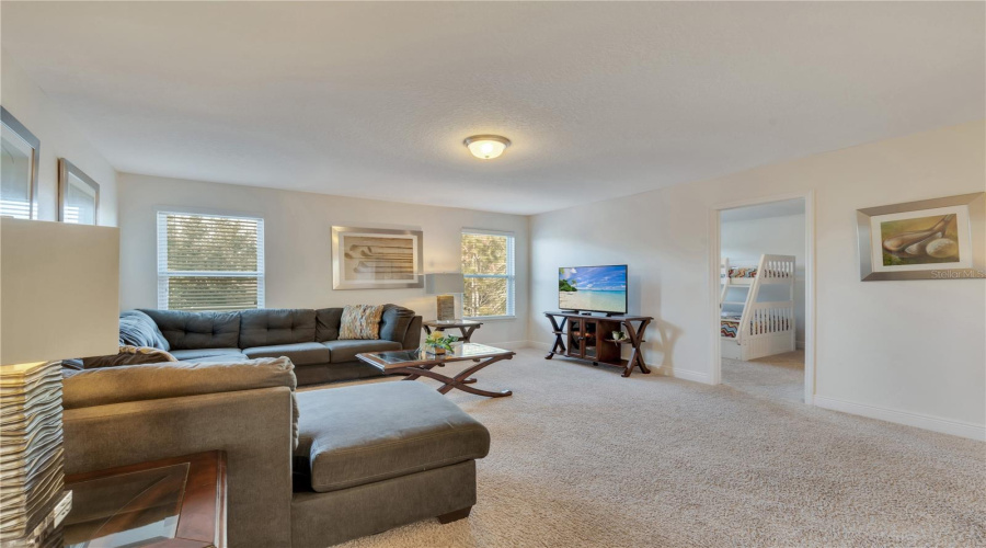 DAVENPORT, Florida 33837, 6 Bedrooms Bedrooms, ,4 BathroomsBathrooms,Residential,For Sale,ACORN,0,MFRG5095213