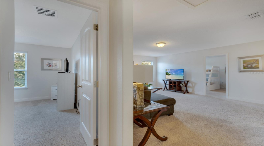 DAVENPORT, Florida 33837, 6 Bedrooms Bedrooms, ,4 BathroomsBathrooms,Residential,For Sale,ACORN,0,MFRG5095213