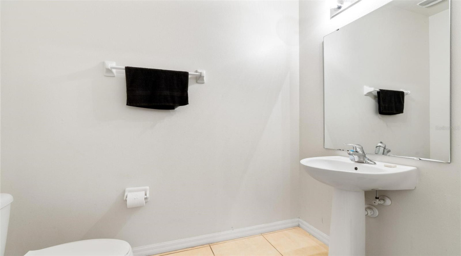 KISSIMMEE, Florida 34746, 3 Bedrooms Bedrooms, ,2 BathroomsBathrooms,Residential,For Sale,ALBERTO CIRCLE,0,MFRS5133485