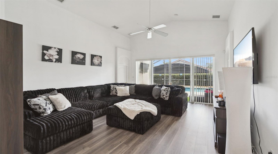 DAVENPORT, Florida 33897, 4 Bedrooms Bedrooms, ,3 BathroomsBathrooms,Residential,For Sale,TUSCAN HILLS,0,MFRP4937899