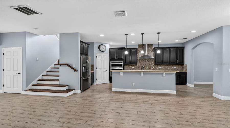 DAVENPORT, Florida 33837, 4 Bedrooms Bedrooms, ,3 BathroomsBathrooms,Residential,For Sale,LEXINGTON,0,MFRO6364267