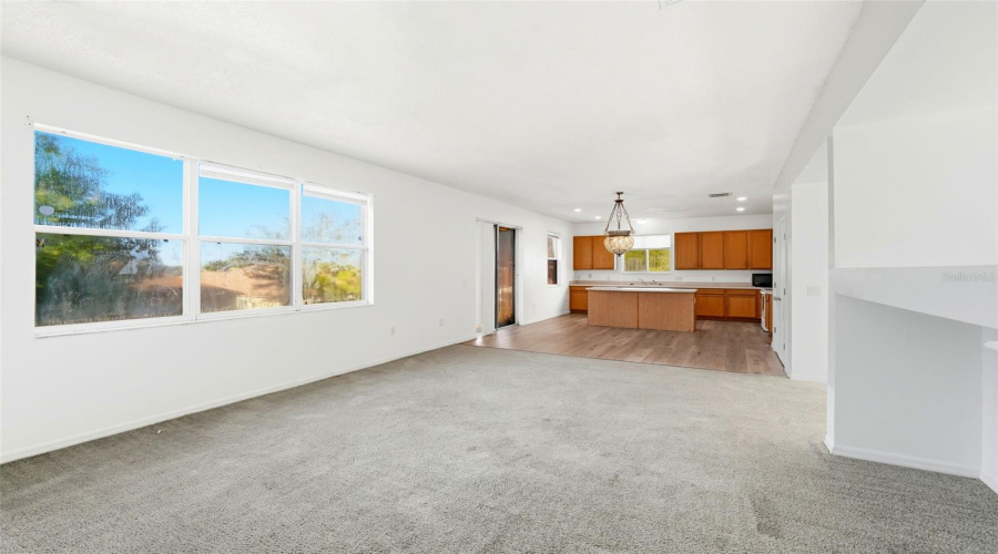 DAVENPORT, Florida 33897, 3 Bedrooms Bedrooms, ,2 BathroomsBathrooms,Residential,For Sale,ROSELING,0,MFRG5105391