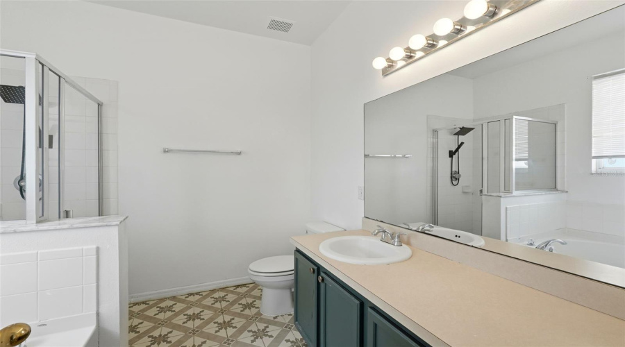 DAVENPORT, Florida 33897, 3 Bedrooms Bedrooms, ,2 BathroomsBathrooms,Residential,For Sale,ROSELING,0,MFRG5105391