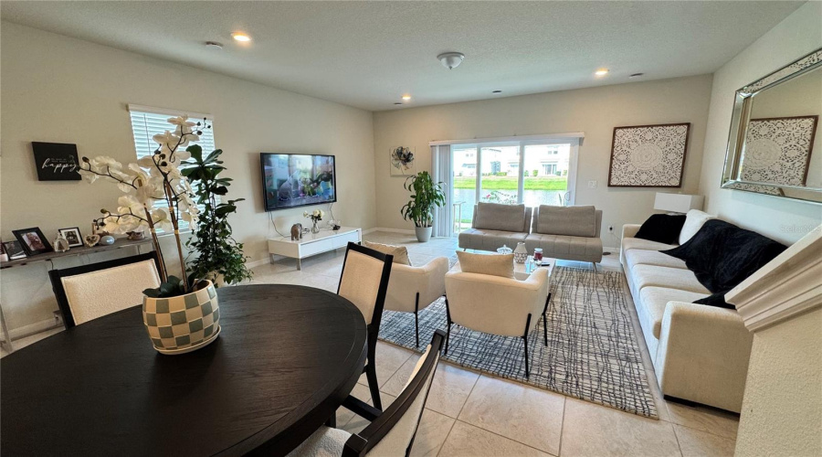 KISSIMMEE, Florida 34746, 3 Bedrooms Bedrooms, ,2 BathroomsBathrooms,Residential,For Sale,SPARKLING SHELL,0,MFRO6303544