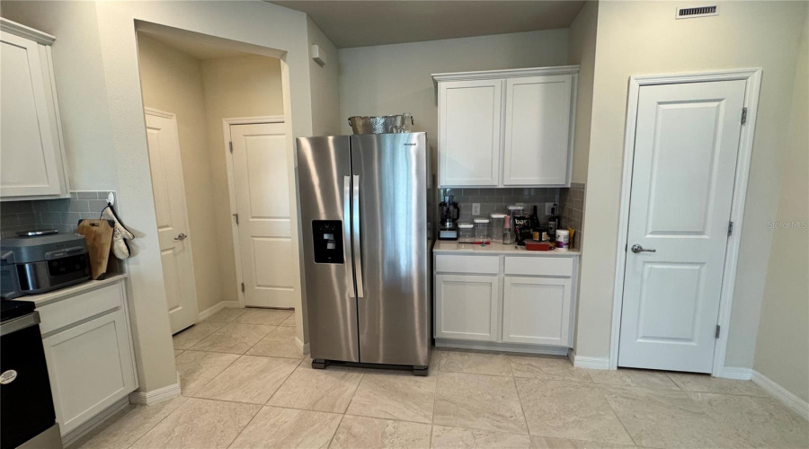 KISSIMMEE, Florida 34746, 3 Bedrooms Bedrooms, ,2 BathroomsBathrooms,Residential,For Sale,SPARKLING SHELL,0,MFRO6303544