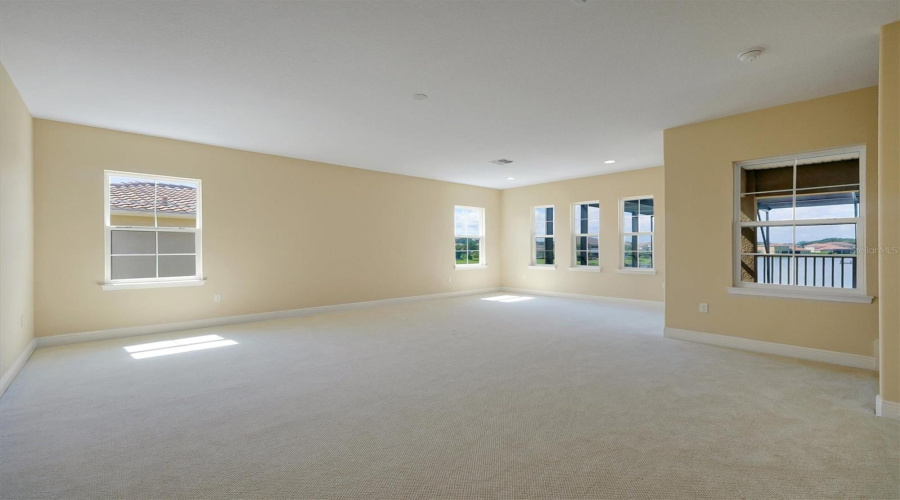 KISSIMMEE, Florida 34746, 5 Bedrooms Bedrooms, ,5 BathroomsBathrooms,Residential,For Sale,SPINNAKER,0,MFRO6382877