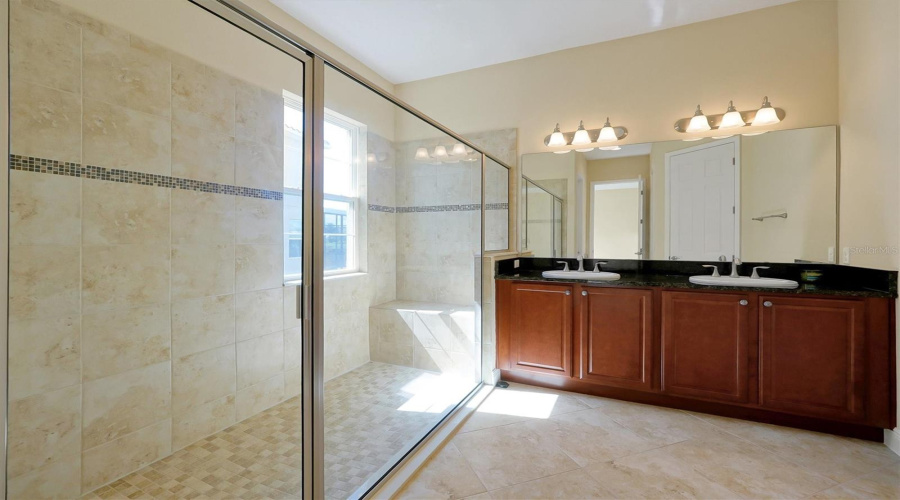 KISSIMMEE, Florida 34746, 5 Bedrooms Bedrooms, ,5 BathroomsBathrooms,Residential,For Sale,SPINNAKER,0,MFRO6382877