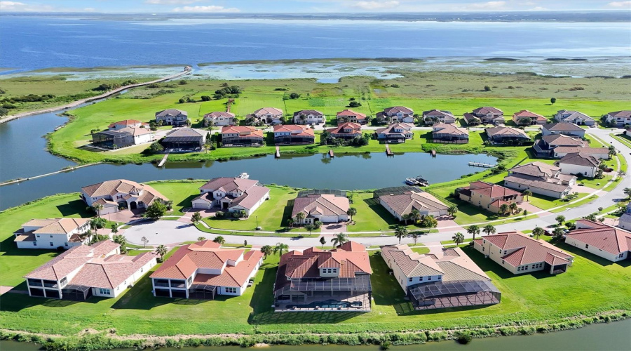 KISSIMMEE, Florida 34746, 5 Bedrooms Bedrooms, ,5 BathroomsBathrooms,Residential,For Sale,SPINNAKER,0,MFRO6382877