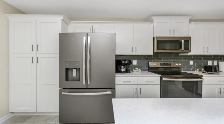 KISSIMMEE, Florida 34746, 2 Bedrooms Bedrooms, ,2 BathroomsBathrooms,Residential,For Sale,PARADOX,0,MFRO6384113