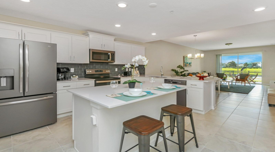 KISSIMMEE, Florida 34746, 2 Bedrooms Bedrooms, ,2 BathroomsBathrooms,Residential,For Sale,PARADOX,0,MFRO6384113