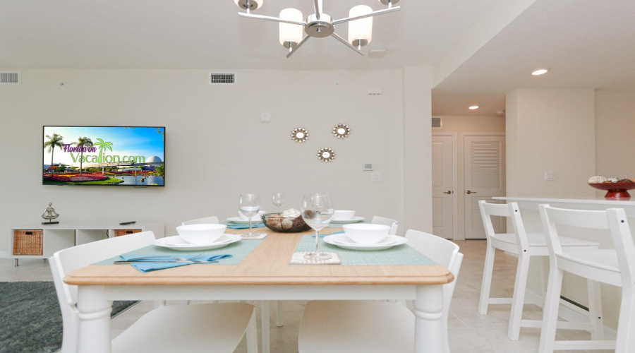 KISSIMMEE, Florida 34746, 2 Bedrooms Bedrooms, ,2 BathroomsBathrooms,Residential,For Sale,PARADOX,0,MFRO6384113