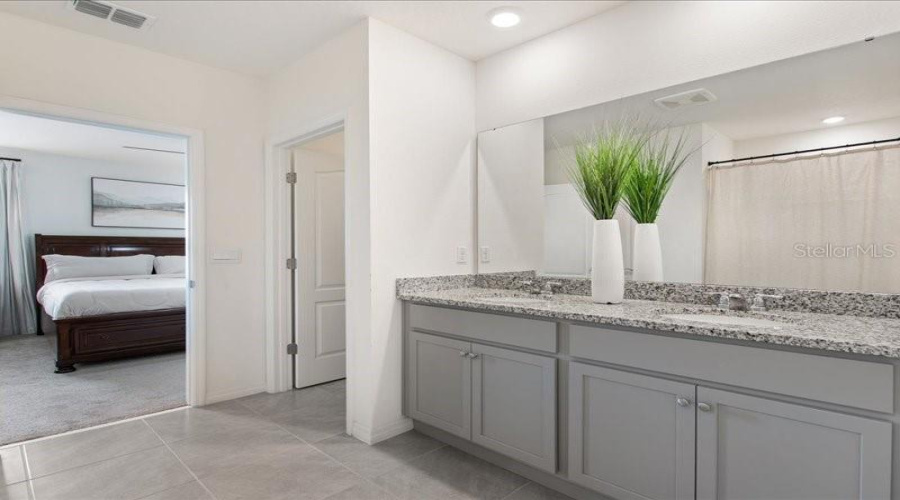 DAVENPORT, Florida 33837, 5 Bedrooms Bedrooms, ,3 BathroomsBathrooms,Residential,For Sale,CASCADES AVENUE,0,MFRS5144268