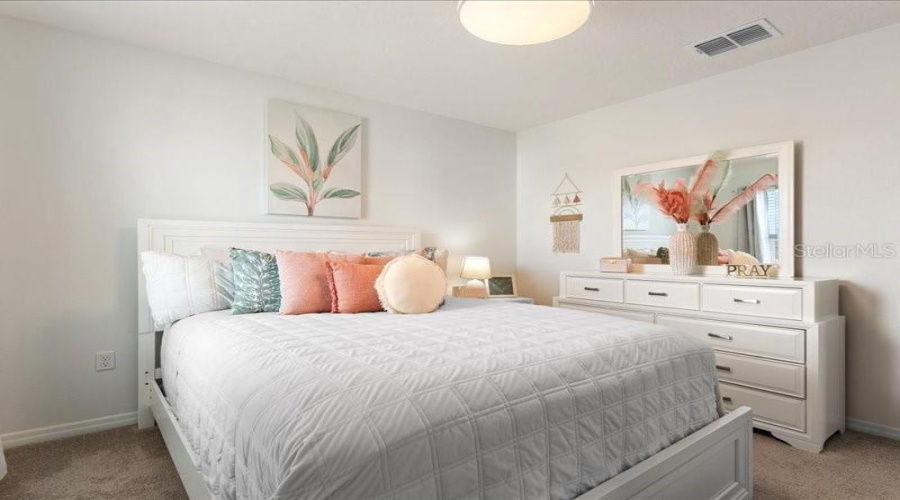 DAVENPORT, Florida 33837, 5 Bedrooms Bedrooms, ,3 BathroomsBathrooms,Residential,For Sale,CASCADES AVENUE,0,MFRS5144268