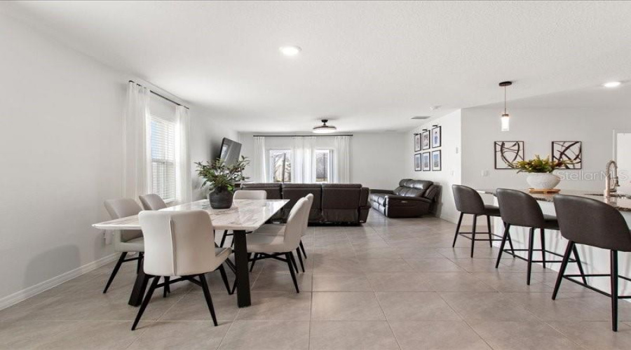 DAVENPORT, Florida 33837, 5 Bedrooms Bedrooms, ,3 BathroomsBathrooms,Residential,For Sale,CASCADES AVENUE,0,MFRS5144268