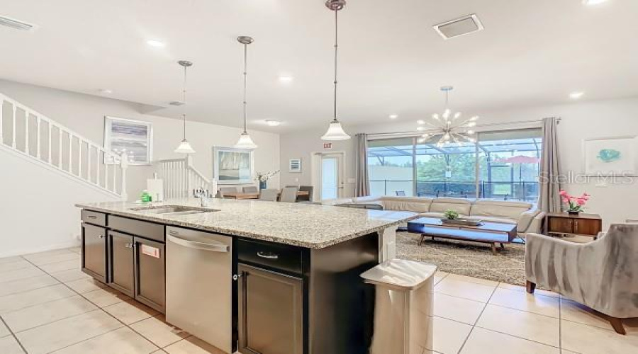 DAVENPORT, Florida 33837, 5 Bedrooms Bedrooms, ,4 BathroomsBathrooms,Residential,For Sale,TERRASONESTA,0,MFRO6384401