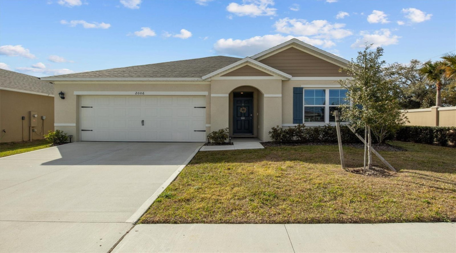 DAVENPORT, Florida 33837, 3 Bedrooms Bedrooms, ,2 BathroomsBathrooms,Residential,For Sale,DOE RUN,0,MFRP4937912