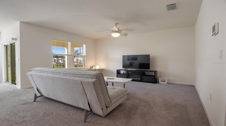 DAVENPORT, Florida 33837, 3 Bedrooms Bedrooms, ,2 BathroomsBathrooms,Residential,For Sale,DOE RUN,0,MFRP4937912