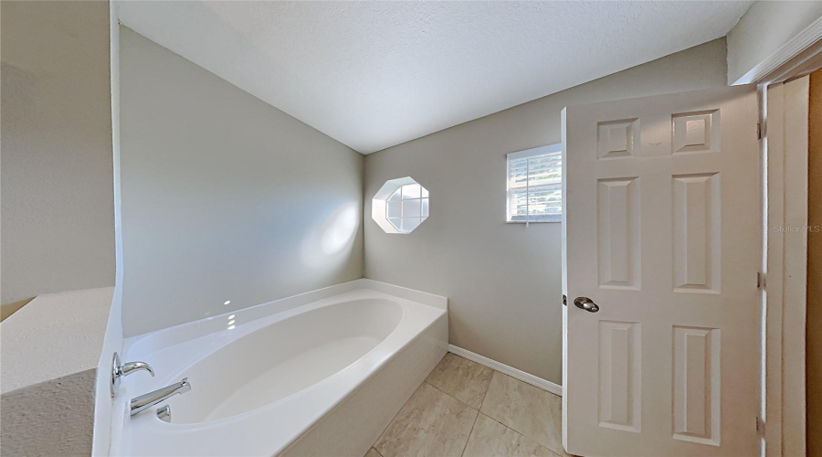 DAVENPORT, Florida 33837, 4 Bedrooms Bedrooms, ,2 BathroomsBathrooms,Residential,For Sale,LOBELIA,0,MFRC7522282