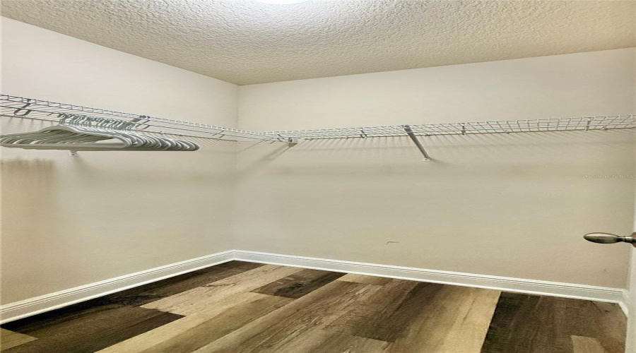 DAVENPORT, Florida 33896, 4 Bedrooms Bedrooms, ,3 BathroomsBathrooms,Residential,For Sale,ROSEVILLE,0,MFRO6384527