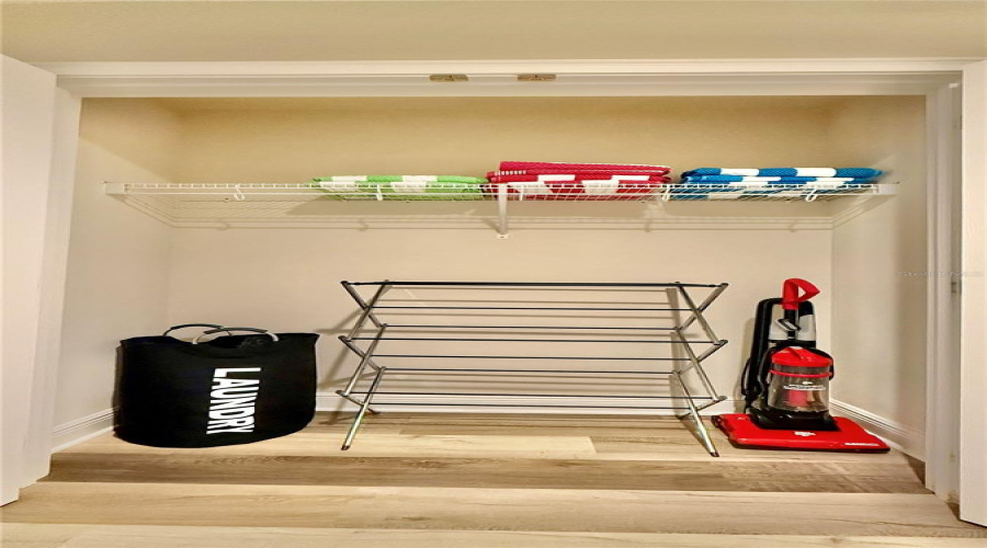 DAVENPORT, Florida 33896, 4 Bedrooms Bedrooms, ,3 BathroomsBathrooms,Residential,For Sale,ROSEVILLE,0,MFRO6384527