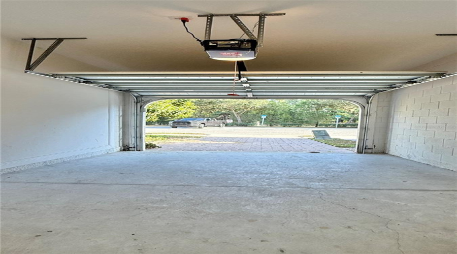 DAVENPORT, Florida 33896, 4 Bedrooms Bedrooms, ,3 BathroomsBathrooms,Residential,For Sale,ROSEVILLE,0,MFRO6384527