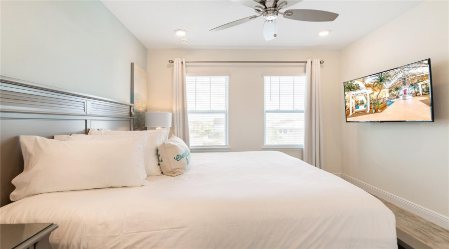 KISSIMMEE, Florida 34747, 5 Bedrooms Bedrooms, ,5 BathroomsBathrooms,Residential,For Sale,SURF,0,MFRO6383187