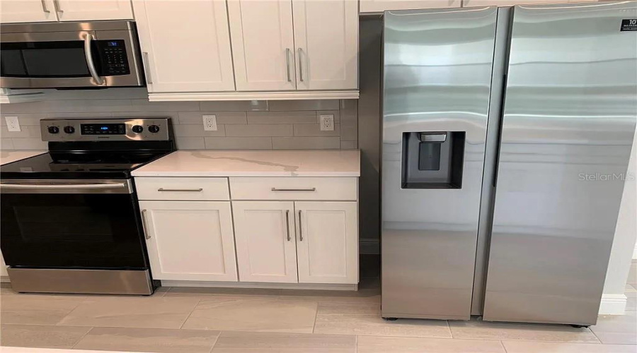 KISSIMMEE, Florida 34747, 10 Bedrooms Bedrooms, ,9 BathroomsBathrooms,Residential,For Sale,AUBURN,0,MFRS5144348