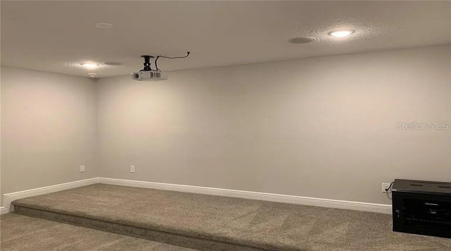 KISSIMMEE, Florida 34747, 10 Bedrooms Bedrooms, ,9 BathroomsBathrooms,Residential,For Sale,AUBURN,0,MFRS5144348