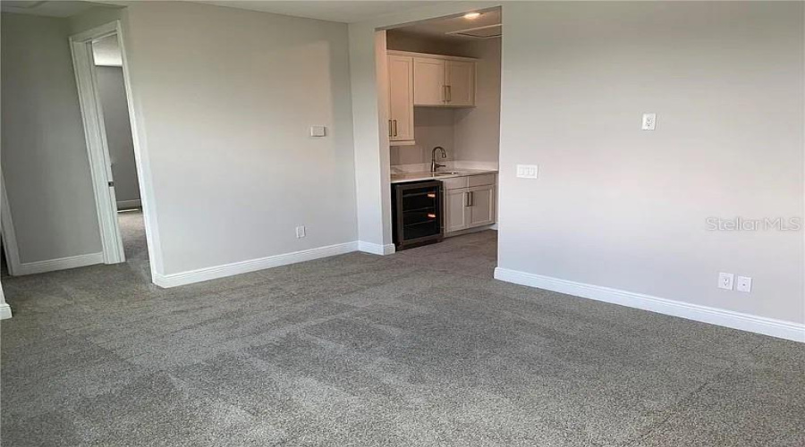 KISSIMMEE, Florida 34747, 10 Bedrooms Bedrooms, ,9 BathroomsBathrooms,Residential,For Sale,AUBURN,0,MFRS5144348