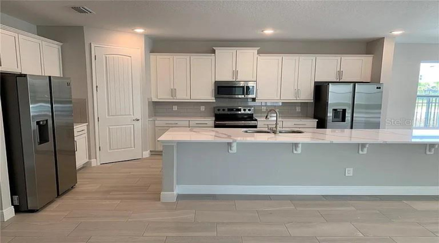 KISSIMMEE, Florida 34747, 10 Bedrooms Bedrooms, ,9 BathroomsBathrooms,Residential,For Sale,AUBURN,0,MFRS5144348