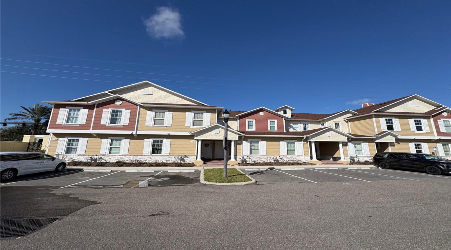 KISSIMMEE, Florida 34747, 3 Bedrooms Bedrooms, ,3 BathroomsBathrooms,Residential,For Sale,SUNFLOWER,0,MFRO6383310