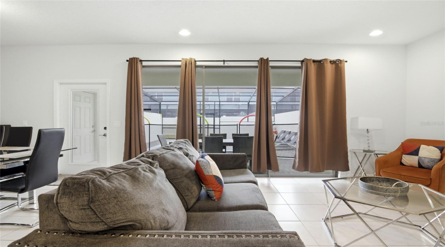 KISSIMMEE, Florida 34747, 5 Bedrooms Bedrooms, ,4 BathroomsBathrooms,Residential,For Sale,TANGER,0,MFRG5108377