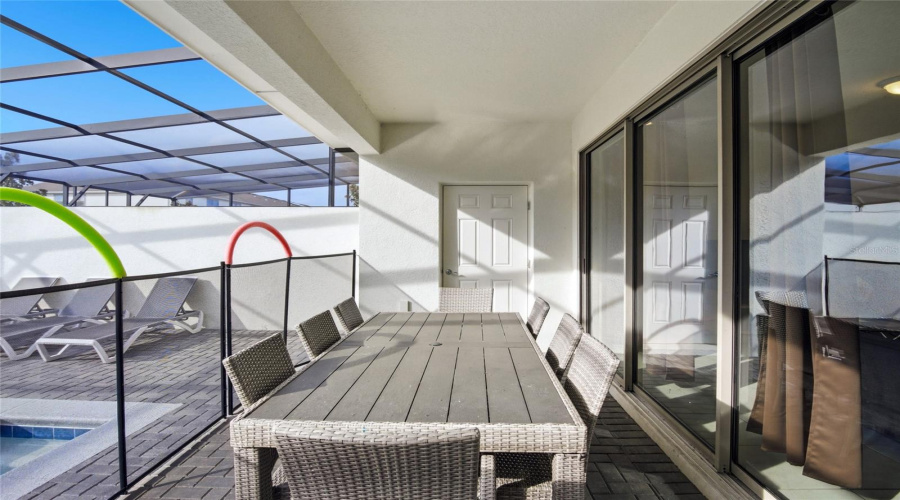 KISSIMMEE, Florida 34747, 5 Bedrooms Bedrooms, ,4 BathroomsBathrooms,Residential,For Sale,TANGER,0,MFRG5108377