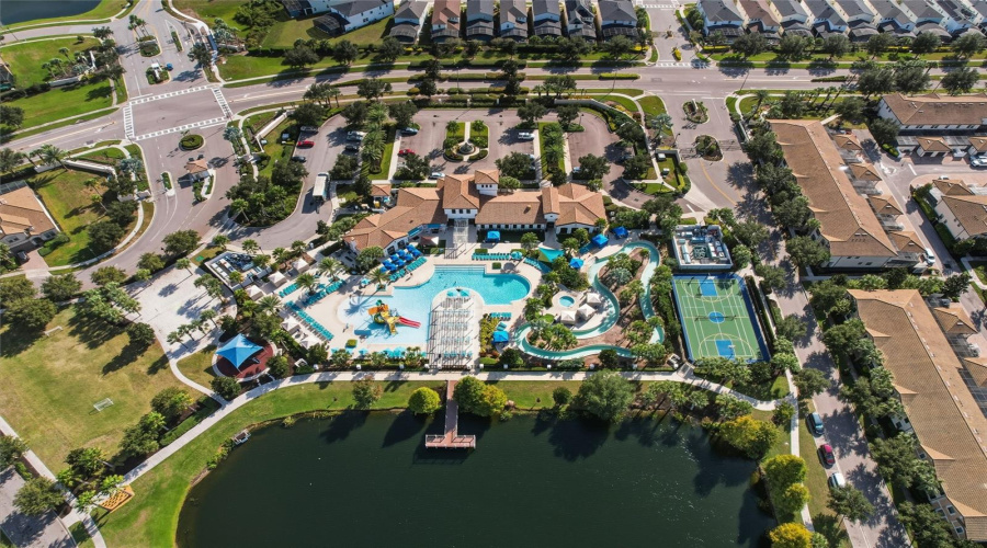 KISSIMMEE, Florida 34747, 5 Bedrooms Bedrooms, ,4 BathroomsBathrooms,Residential,For Sale,TANGER,0,MFRG5108377