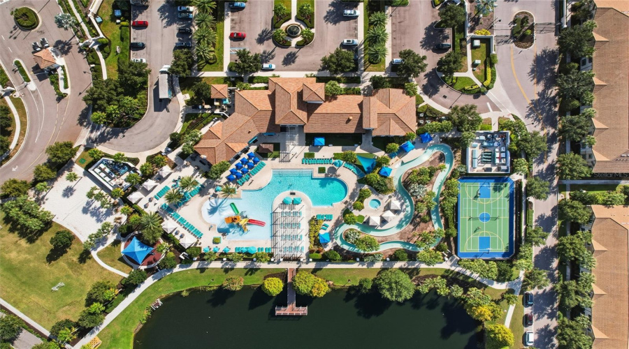 KISSIMMEE, Florida 34747, 5 Bedrooms Bedrooms, ,4 BathroomsBathrooms,Residential,For Sale,TANGER,0,MFRG5108377