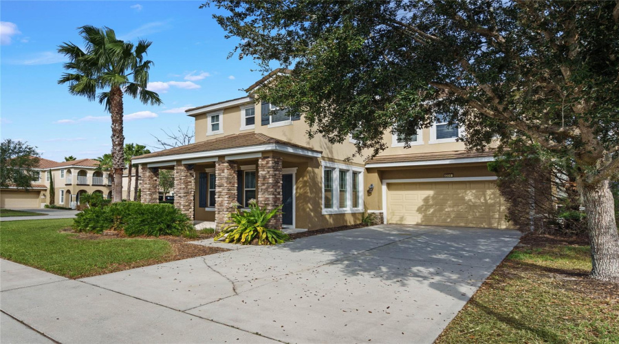 DAVENPORT, Florida 33837, 7 Bedrooms Bedrooms, ,5 BathroomsBathrooms,Residential,For Sale,OAKVIEW,0,MFRO6254639