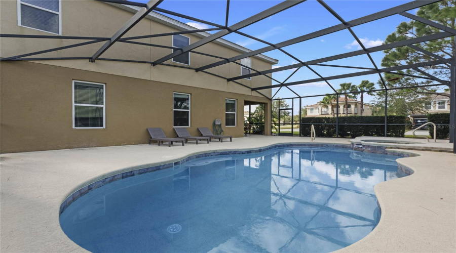 DAVENPORT, Florida 33837, 7 Bedrooms Bedrooms, ,5 BathroomsBathrooms,Residential,For Sale,OAKVIEW,0,MFRO6254639