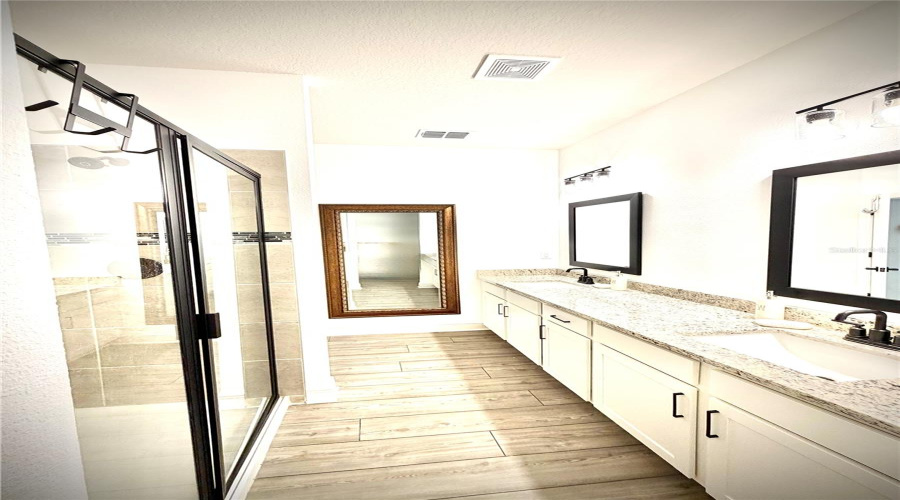 KISSIMMEE, Florida 34747, 3 Bedrooms Bedrooms, ,2 BathroomsBathrooms,Residential,For Sale,GREENFIELD,0,MFRA4683415