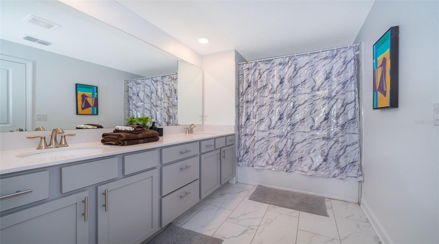 KISSIMMEE, Florida 34746, 5 Bedrooms Bedrooms, ,4 BathroomsBathrooms,Residential,For Sale,PROTAGONIST,0,MFRO6333708