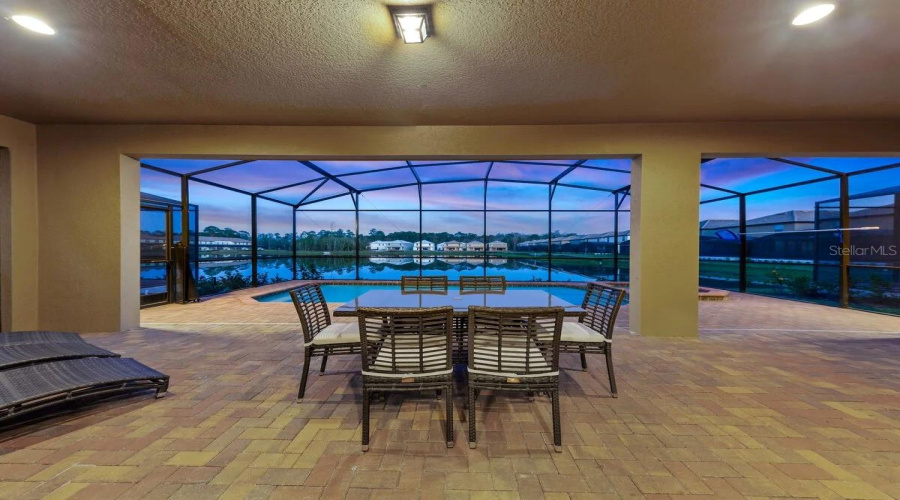 KISSIMMEE, Florida 34747, 9 Bedrooms Bedrooms, ,6 BathroomsBathrooms,Residential,For Sale,LIMA,0,MFRO6383306