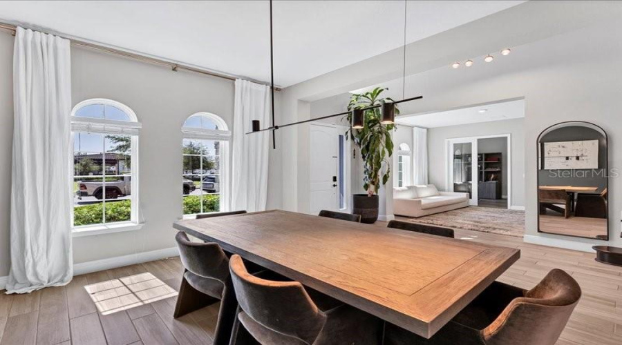 ORLANDO, Florida 32836, 6 Bedrooms Bedrooms, ,5 BathroomsBathrooms,Residential,For Sale,LUDINGTON,0,MFRO6384666