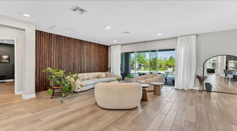 ORLANDO, Florida 32836, 6 Bedrooms Bedrooms, ,5 BathroomsBathrooms,Residential,For Sale,LUDINGTON,0,MFRO6384666