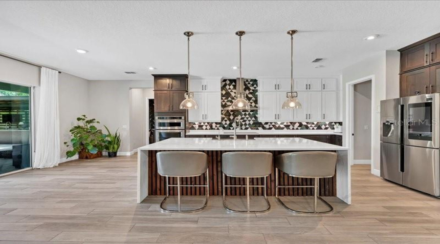 ORLANDO, Florida 32836, 6 Bedrooms Bedrooms, ,5 BathroomsBathrooms,Residential,For Sale,LUDINGTON,0,MFRO6384666