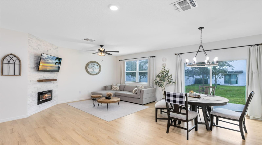 DAVENPORT, Florida 33837, 3 Bedrooms Bedrooms, ,2 BathroomsBathrooms,Residential,For Sale,MADISON,0,MFRS5144426