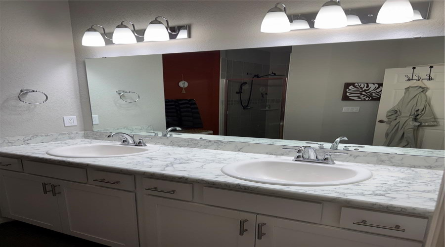 DAVENPORT, Florida 33837, 4 Bedrooms Bedrooms, ,2 BathroomsBathrooms,Residential,For Sale,MOUNTAIN FLOWER,0,MFRTB8479085