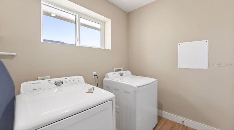 KISSIMMEE, Florida 34747, 3 Bedrooms Bedrooms, ,3 BathroomsBathrooms,Residential,For Sale,ROCKEFELLER,0,MFRO6385107