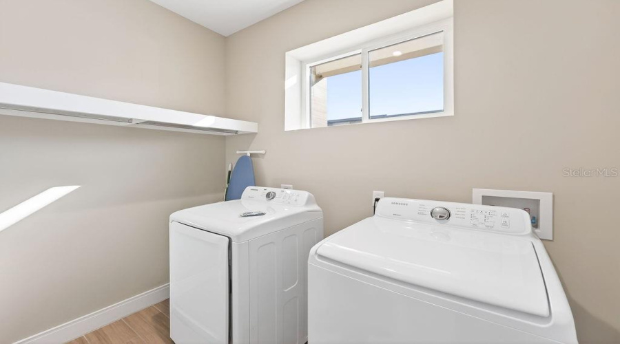 KISSIMMEE, Florida 34747, 3 Bedrooms Bedrooms, ,3 BathroomsBathrooms,Residential,For Sale,ROCKEFELLER,0,MFRO6385107