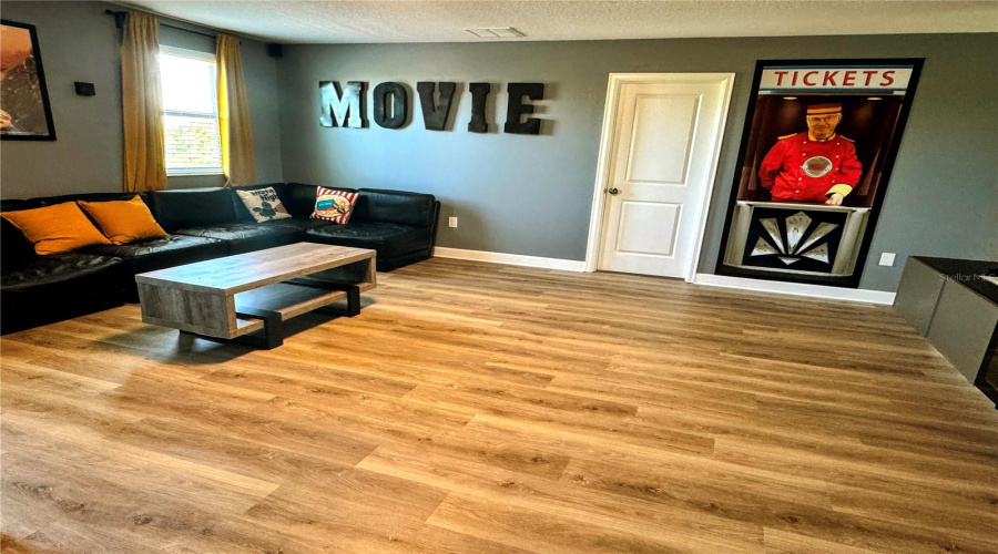 DAVENPORT, Florida 33896, 6 Bedrooms Bedrooms, ,6 BathroomsBathrooms,Residential,For Sale,INTERLOCKING,0,MFRO6384488